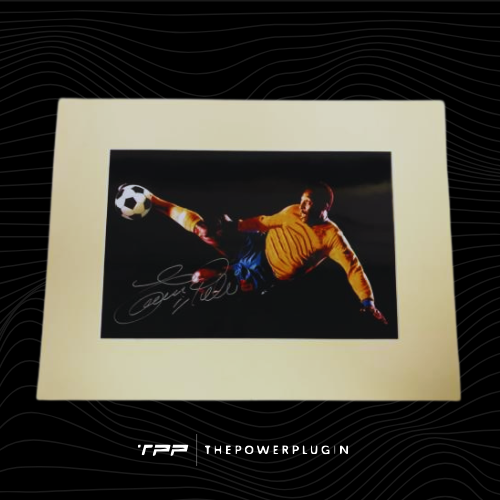 Pelé at Brazil (Iconic Bicycle Kick) – Signed Photo