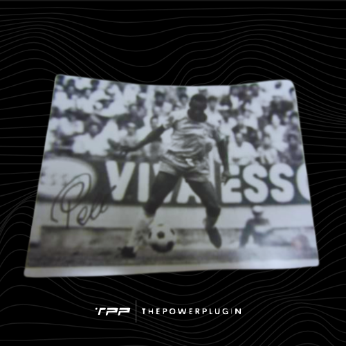 Pelé at Brazil (International Match) – Signed Photo