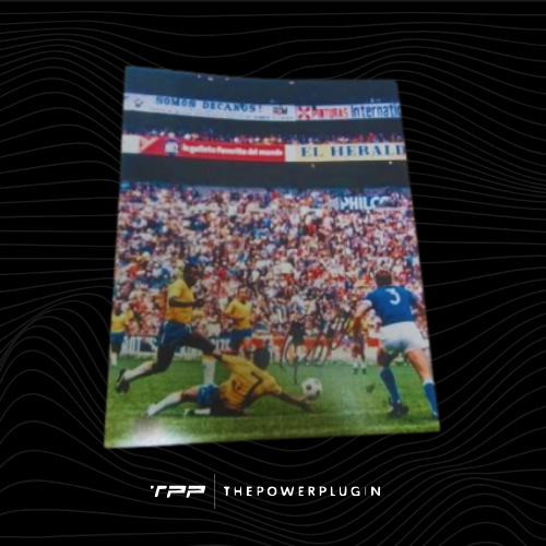 Pelé at Brazil (FIFA World Cup 1970) – Signed Photo