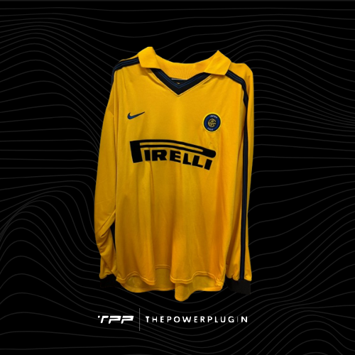 Christian Vieri – #32 Inter Third Jersey (Serie A 1999/00)