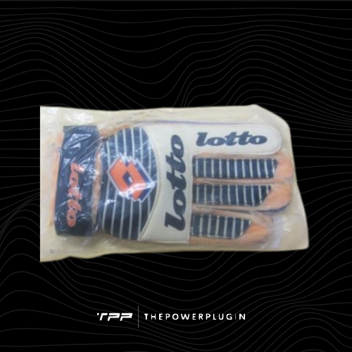 Gianluigi Buffon – Goalkeeper Gloves (Lotto)