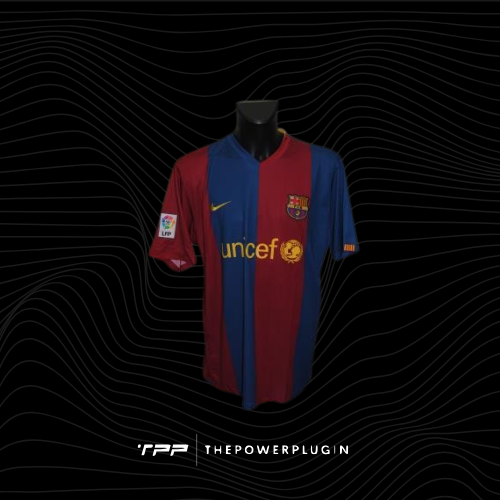 Ronaldinho – #10 Barcelona Jersey (La Liga 2006/07)